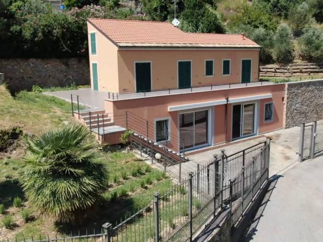 Villa in vendita a Spotorno SV