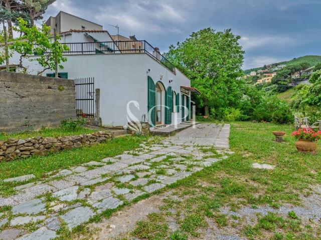 Villa in vendita a Spotorno SV