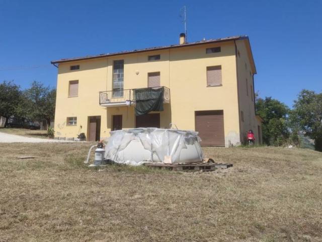 Villa in vendita a Staffolo AN