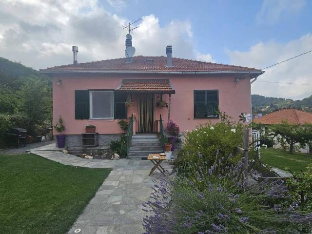 Villa in vendita a Stella SV