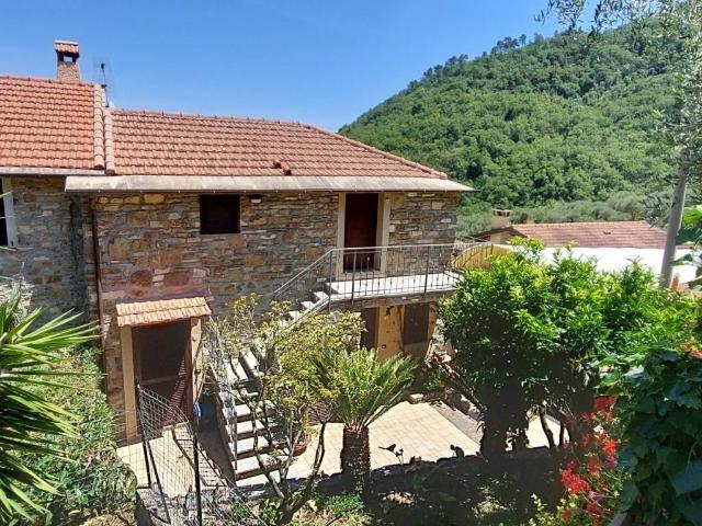 Villa in vendita a Stellanello SV