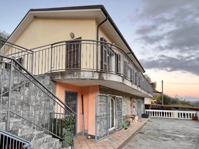 Villa in vendita a Stellanello SV
