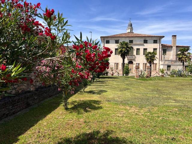 Villa in vendita a Stra VE