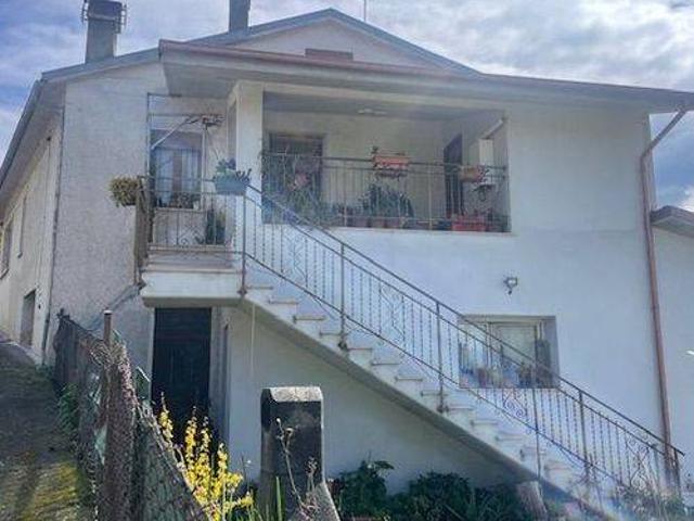 Villa in vendita a Stroncone TR