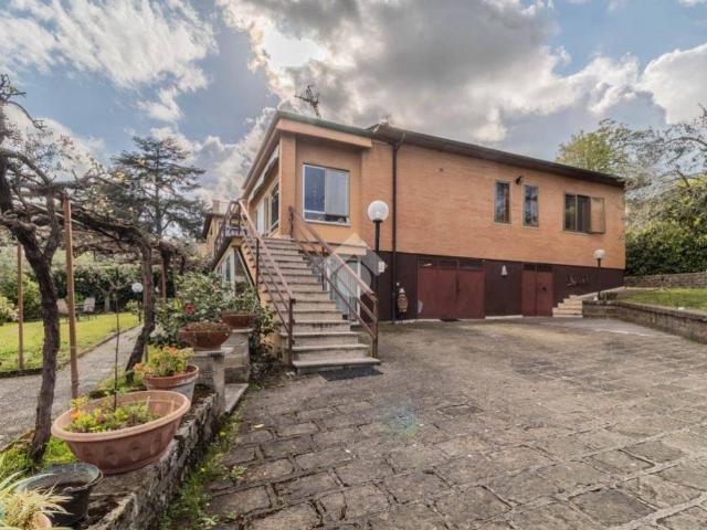 Villa in vendita a Sutri VT