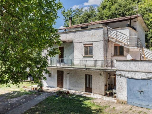 Villa in vendita a Sutri VT