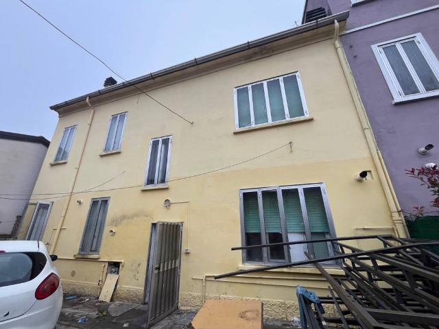 Villa in vendita a Suzzara MN