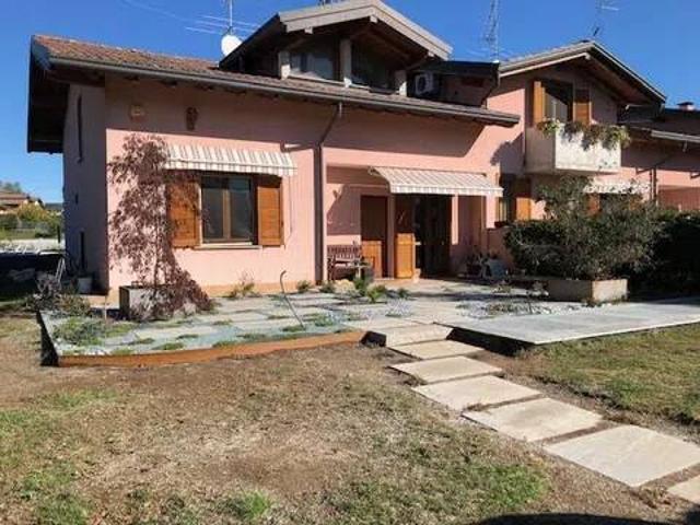 Villa in vendita a Sumirago VA