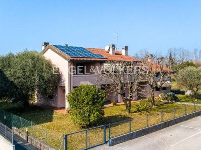 Villa in vendita a Susegana