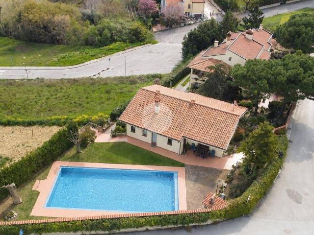 Villa in vendita a Potenza Picena MC