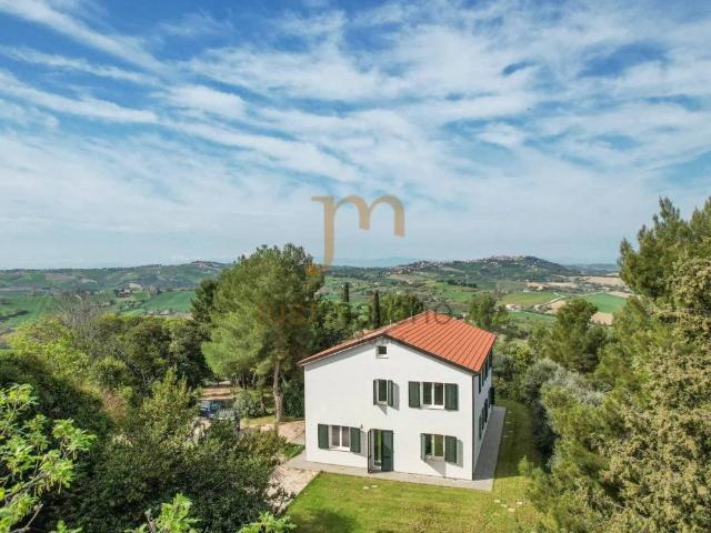 Villa in vendita a Potenza Picena MC