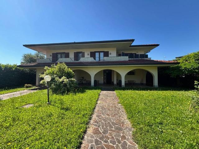 Villa in vendita a Povoletto UD