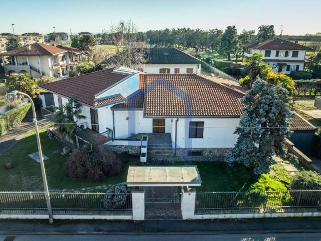 Villa in vendita a Pozzo d'Adda MI