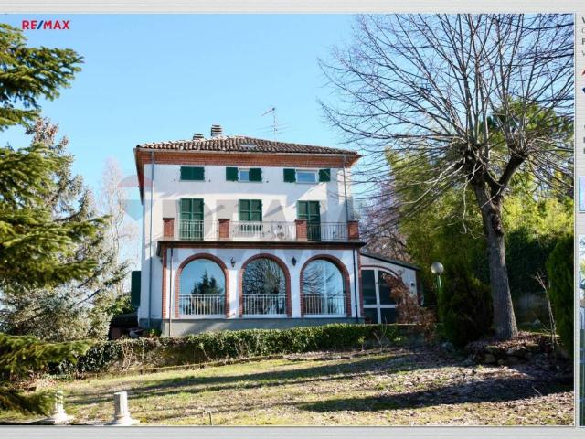 Villa in vendita a Pozzol Groppo AL