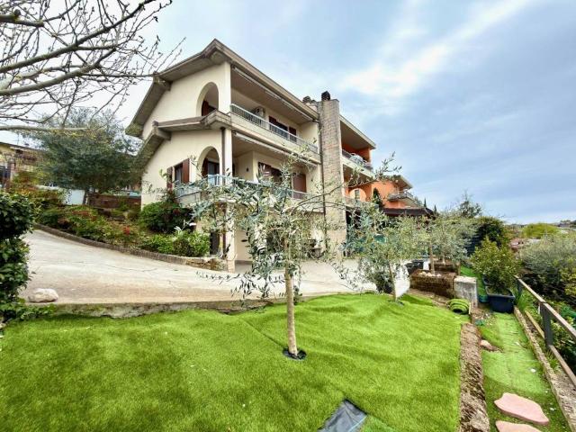 Villa in vendita a Pozzolengo BS