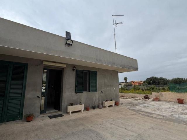 Villa in vendita a Pozzallo RG