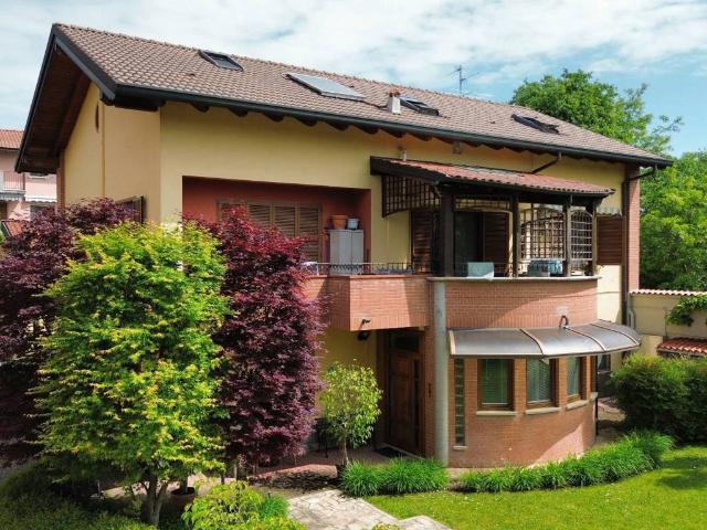Villa in vendita a Pozzuolo Martesana MI