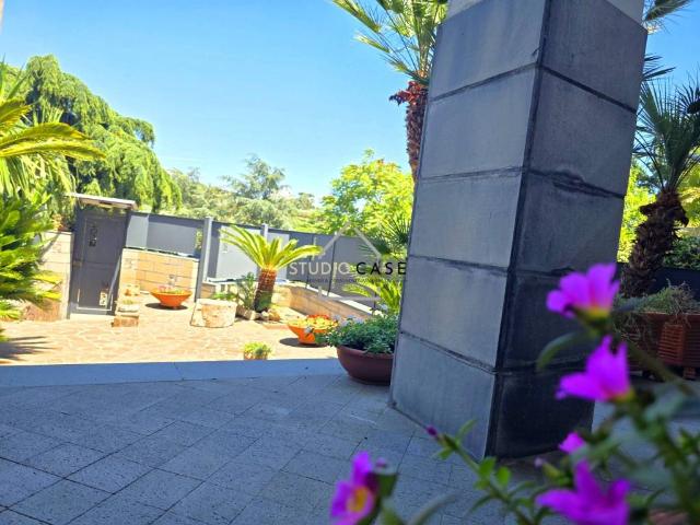 Villa in vendita a Pozzuoli NA
