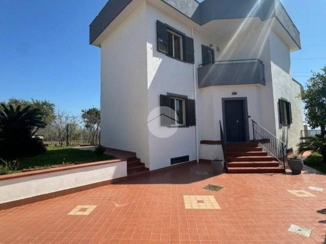 Villa in vendita a Pozzuoli NA