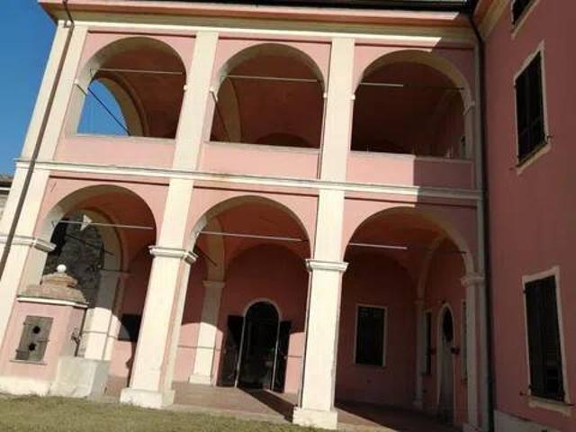 Villa in vendita a Podenzano PC