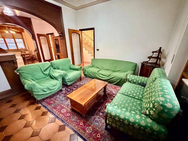 Villa in vendita a Podenzano PC