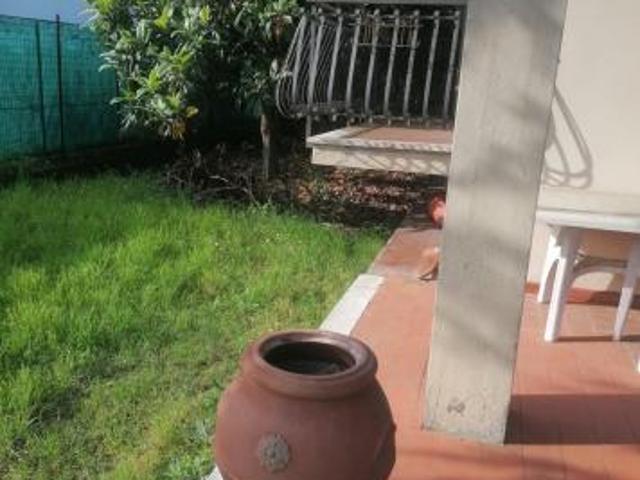 Villa in vendita a Poggetto Poggio a Caiano 300 mq Rif: 1406621