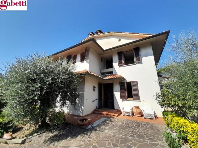 Villa in vendita a Poggibonsi