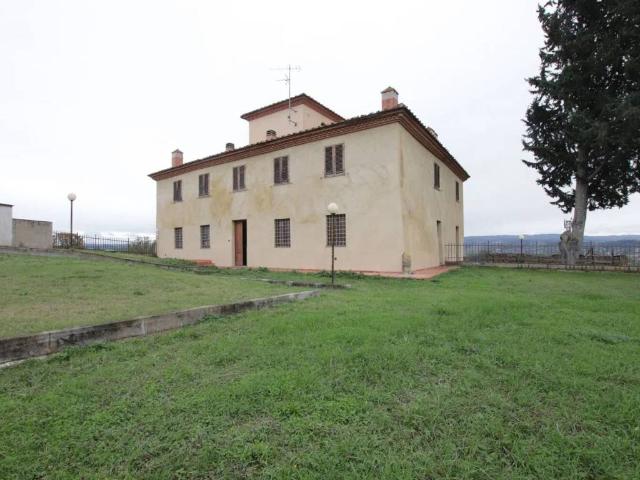 Villa in vendita a Poggibonsi SI