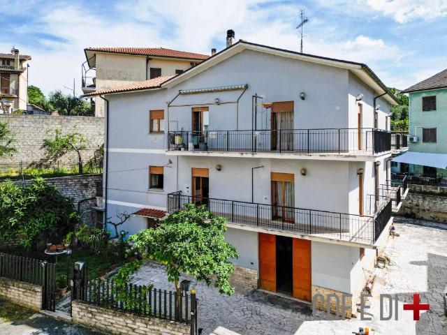 Villa in vendita a Poggio Moiano RI