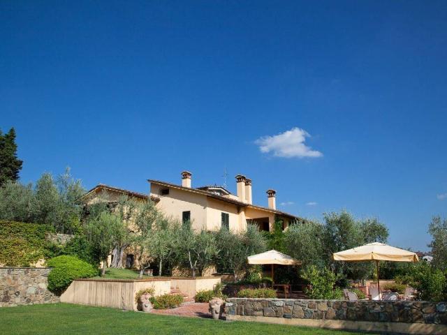 Villa in vendita a Poggio a Caiano PO