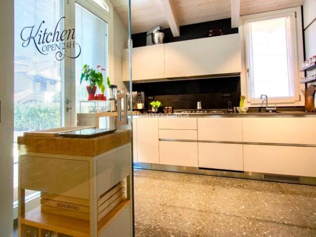 Villa in vendita a Poggio a Caiano PO