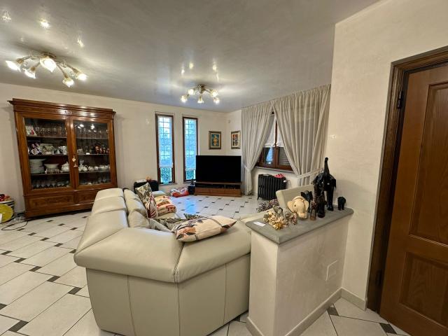 VILLA in VENDITA a POGGIO A CAIANO poggio a caiano di 11 vani