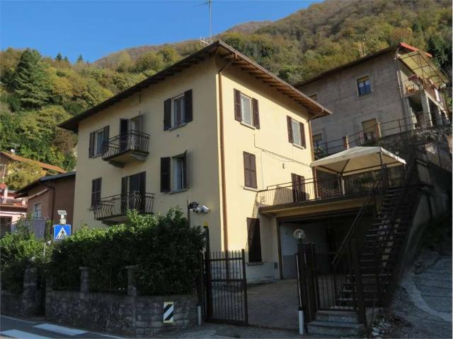 Villa in vendita a Pognana Lario CO
