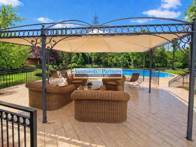 Villa in vendita a Polpenazze del Garda BS