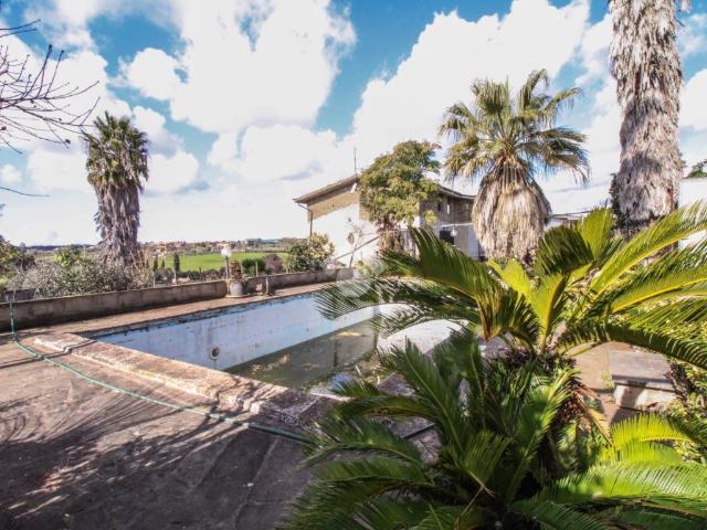Villa in vendita a Pomezia