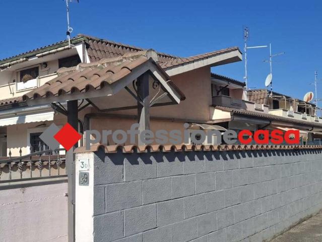 Villa in vendita a Pomezia
