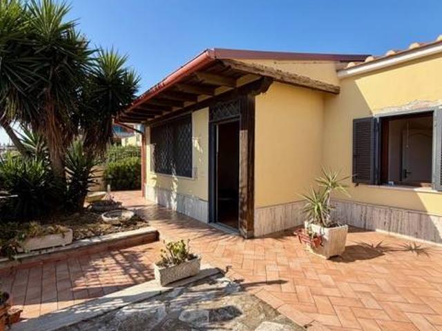 Villa in vendita a Pomezia RM