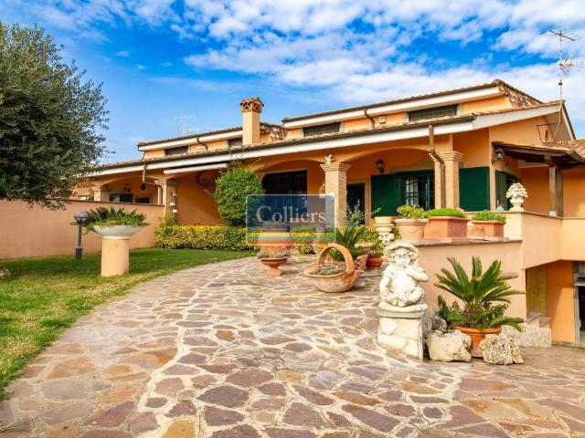 Villa in vendita a Pomezia RM