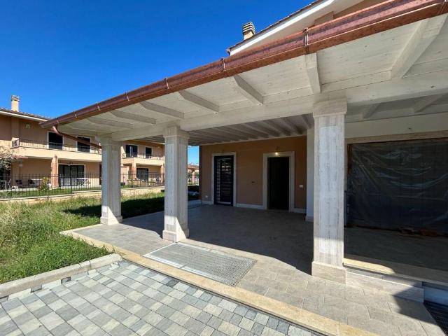 Villa in vendita a Pomezia RM