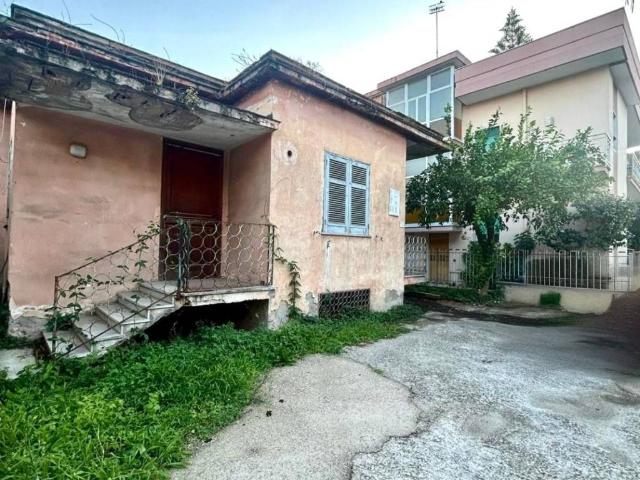 Villa in vendita a Pomigliano d'Arco NA