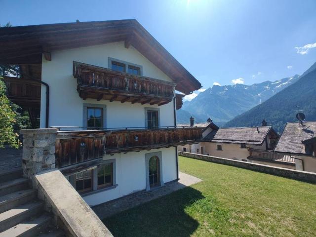 Villa in vendita a Ponte di Legno BS