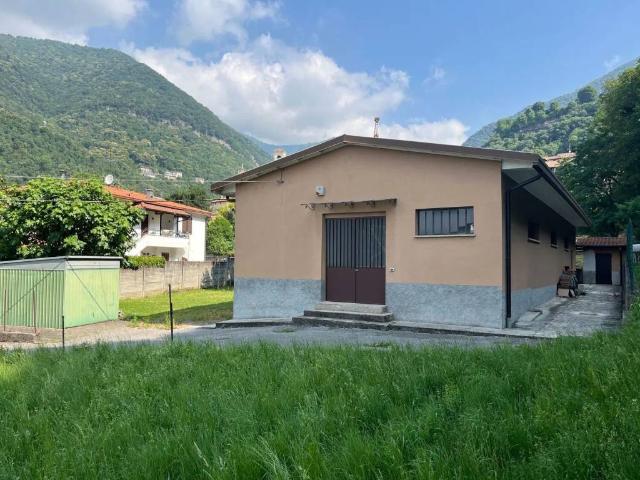 Villa in vendita a Ponte Lambro CO