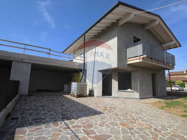 Villa in vendita a Ponte San Pietro BG