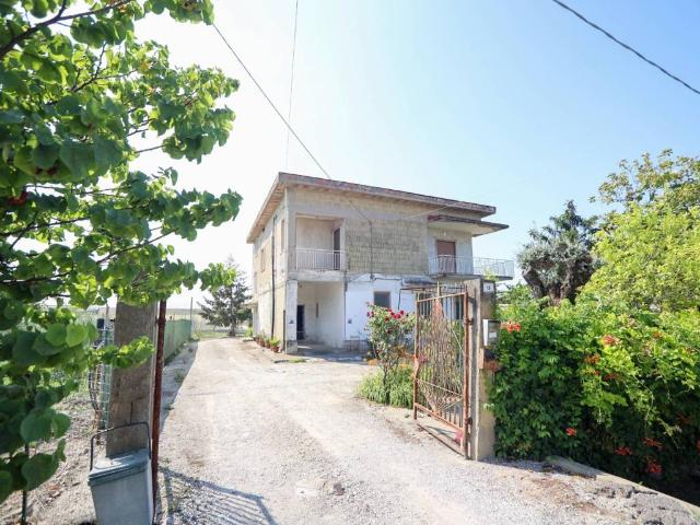 Villa in vendita a Pontecagnano Faiano SA