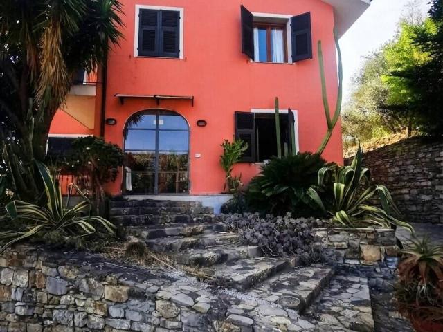 Villa in vendita a Pontedassio IM