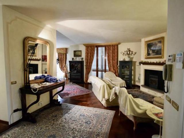 Villa in vendita a Pontedera 390 mq Rif: 1078059