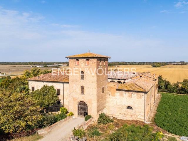 Villa in vendita a Pontenure PC