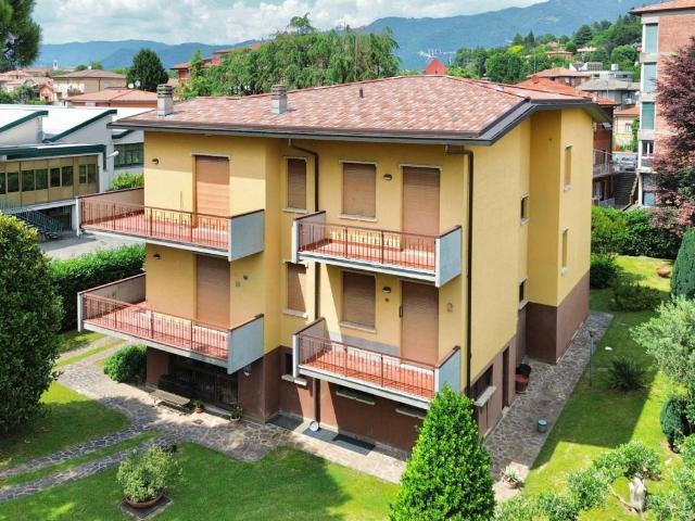 Villa in vendita a Ponteranica BG