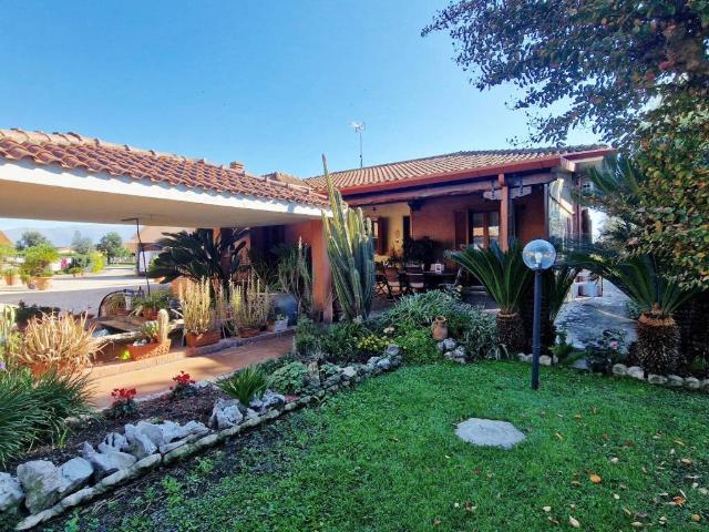 Villa in vendita a Pontinia LT