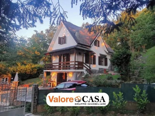 Villa in vendita a Ponzone AL